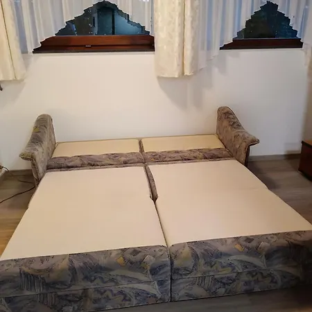 Dobernig Ossiacher アパート